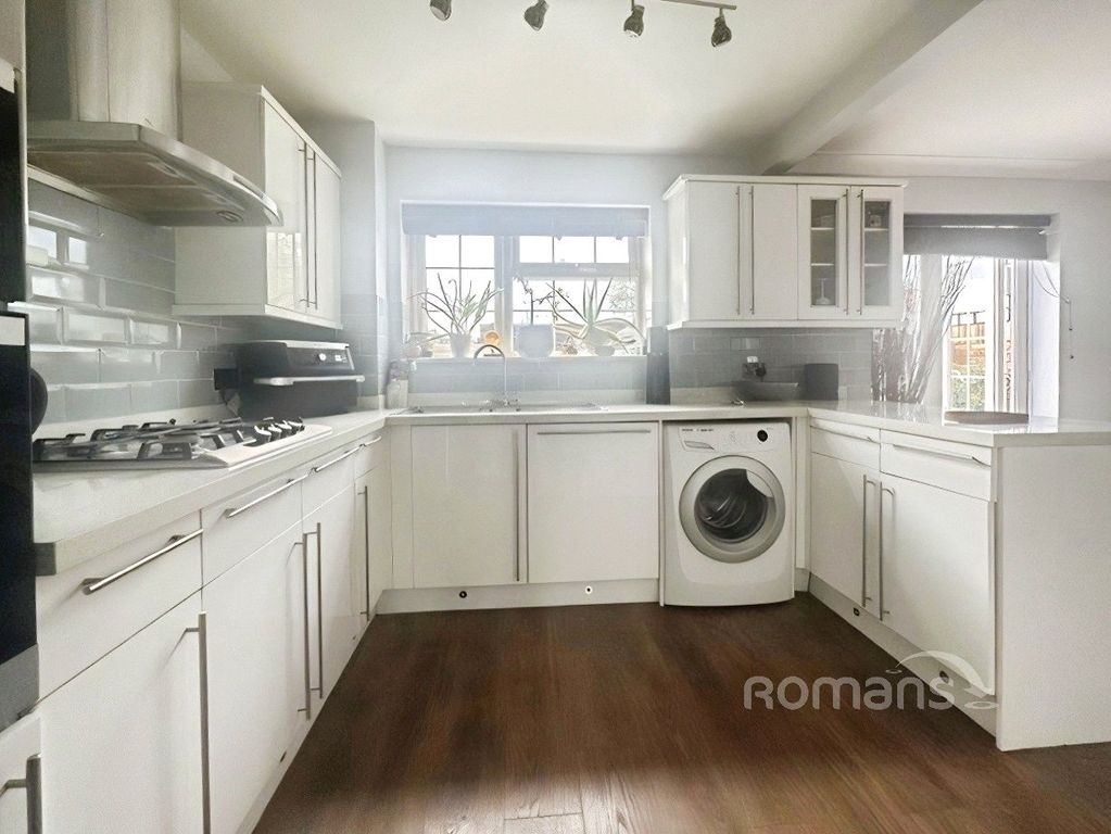 Property photo 3 of 16 Picture No. 18