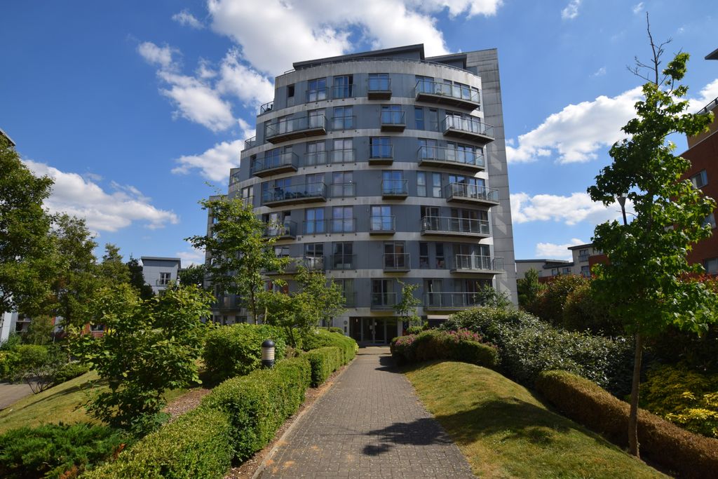 Property photo 1 of 20