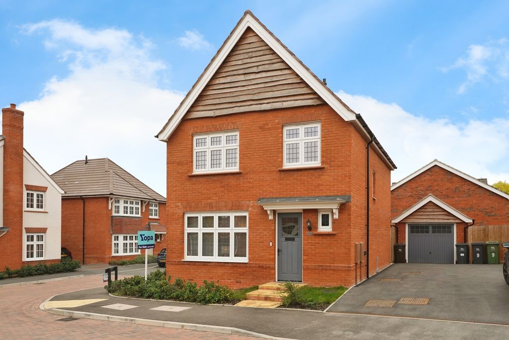 Property photo 1 of 17 Front