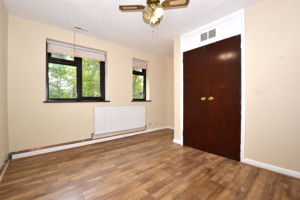 Property photo 2 of 10 Picture No. 13