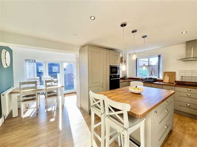 Property photo 2 of 20 Kitchen/Diner