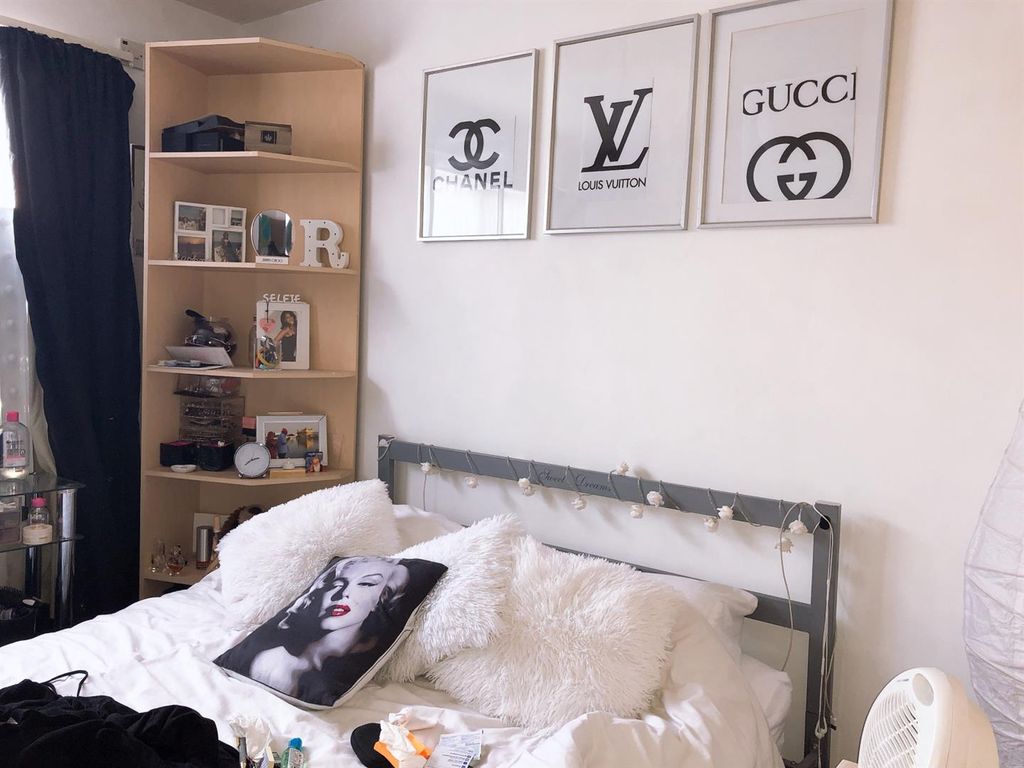 Property photo 3 of 10 One Bedroom Ground Floor Flat