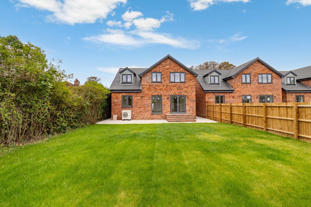 Property photo 1 of 30 4560820