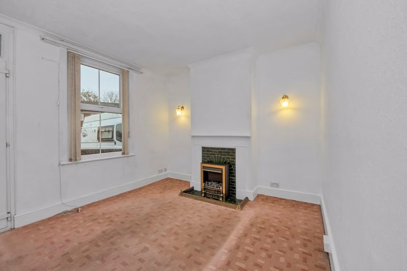 Property photo 2 of 14 Sitting Room