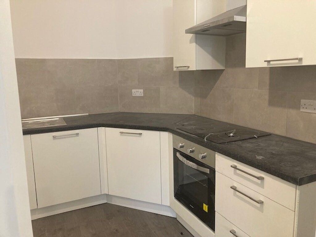 Property photo 2 of 7 Kitchen