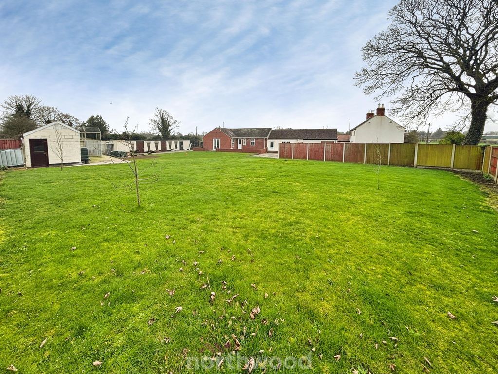 Property photo 2 of 42