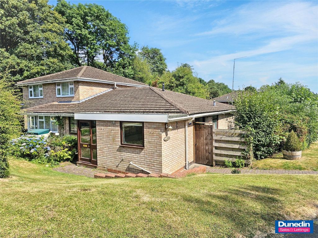 Property photo 1 of 19 Picture No. 01