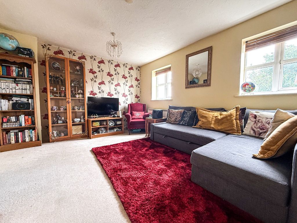 Property photo 3 of 10 5152548