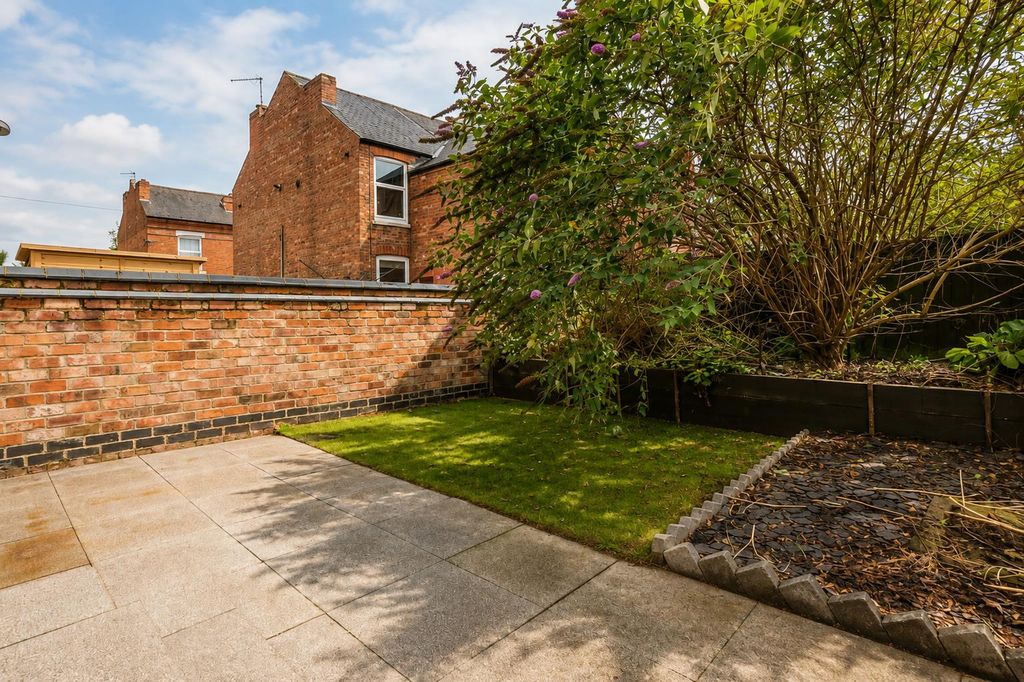 Property photo 2 of 28 Bf5E2F64-3587-4Ea4-Abe3-90d5d5F5265A.Png