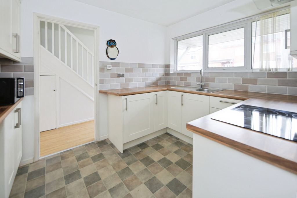 Property photo 2 of 17 Photo