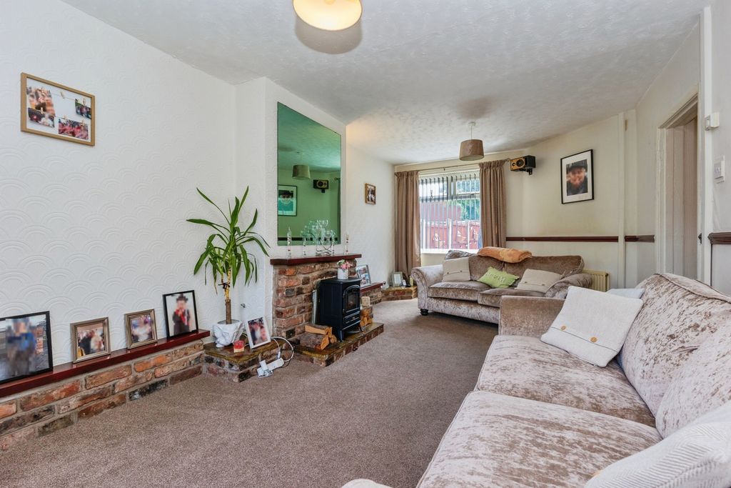 Property photo 3 of 20 Pbox-Img.Jpg