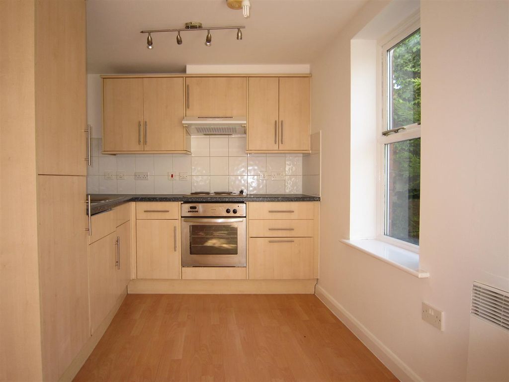 Property photo 3 of 11 Lounge/Kitchen/Diner