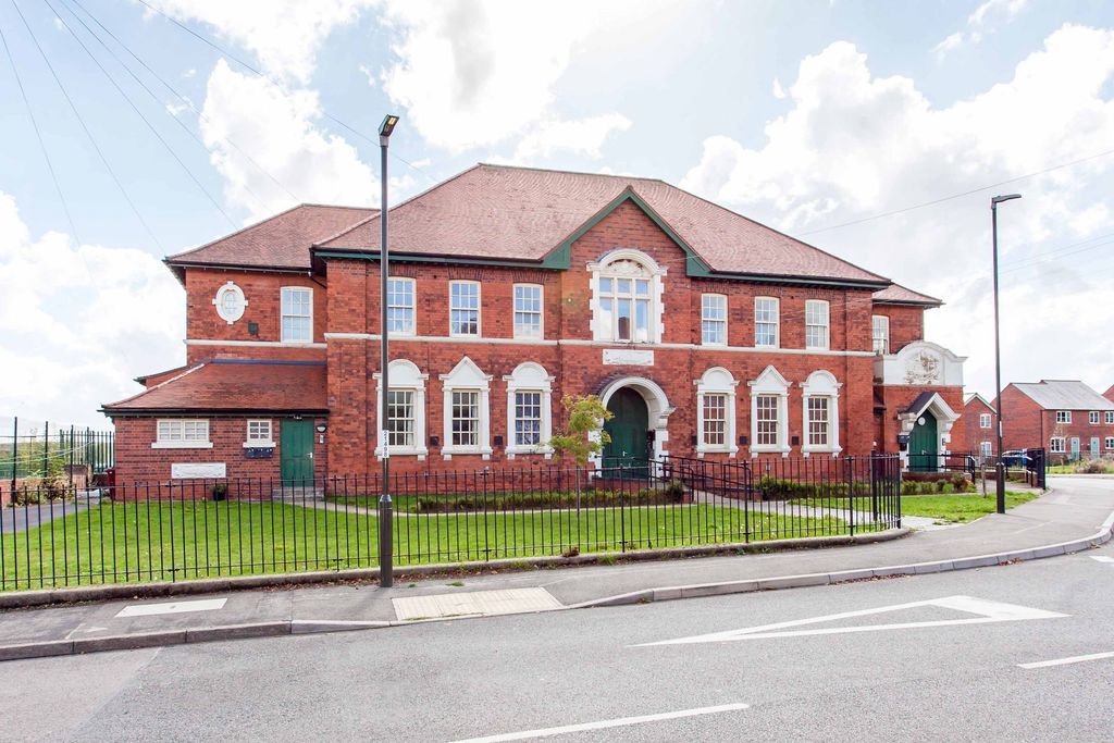 Property photo 3 of 4