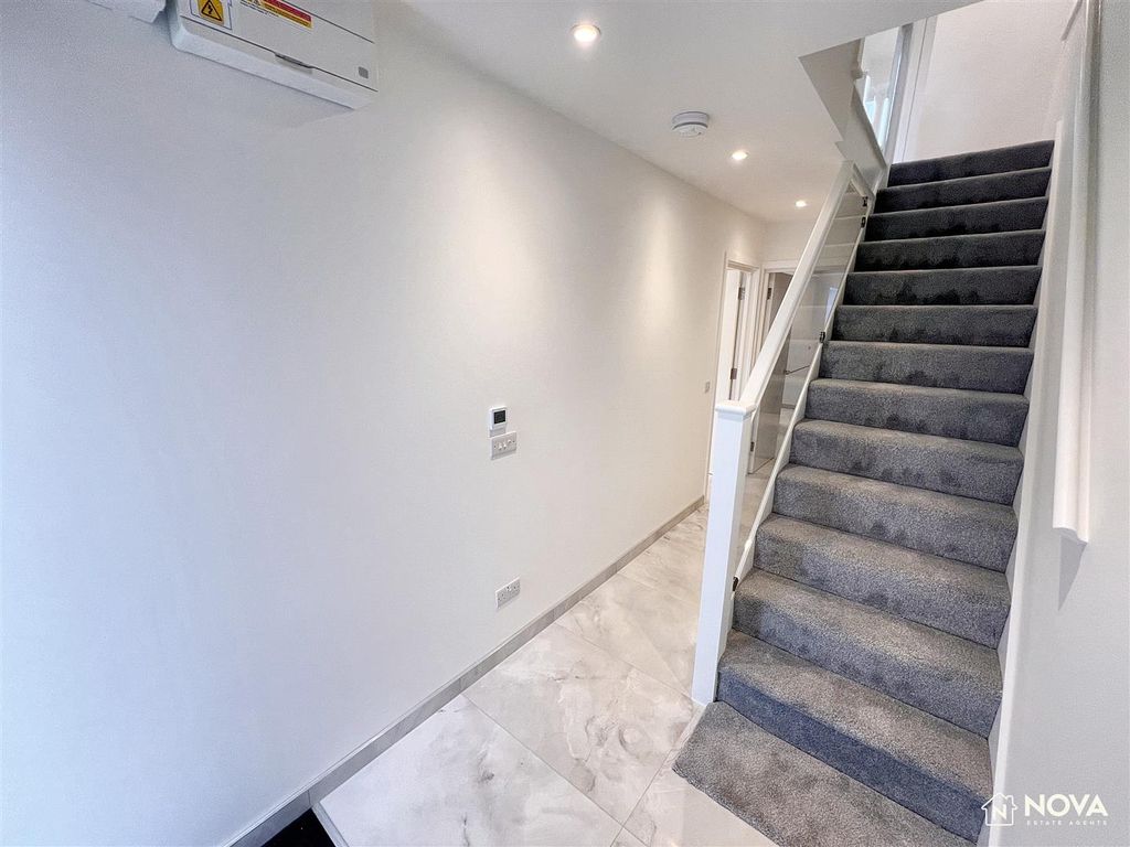 Property photo 3 of 24 Img_0969.Jpg
