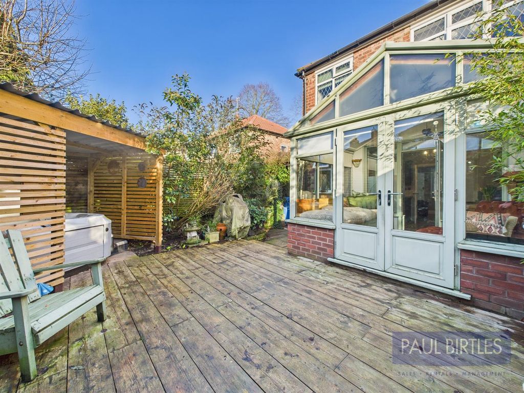 Property photo 2 of 21 Cam04378G0-Pr0280-Still031.Jpg