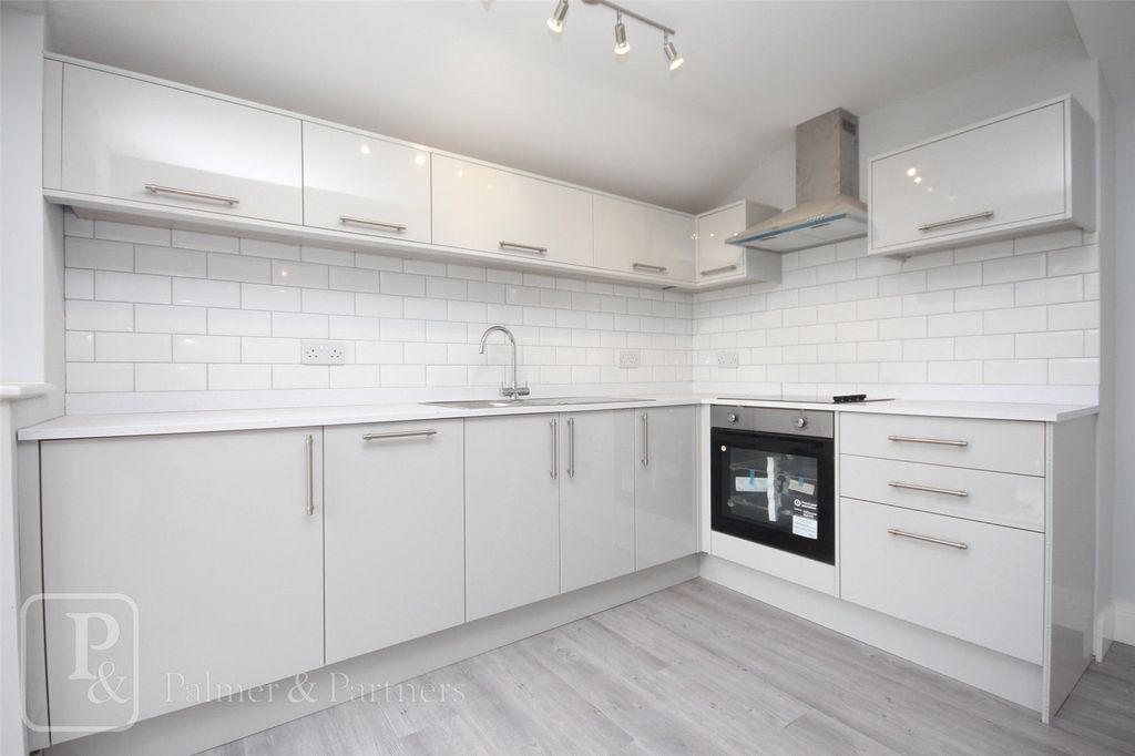 Property photo 2 of 11 Picture No. 04