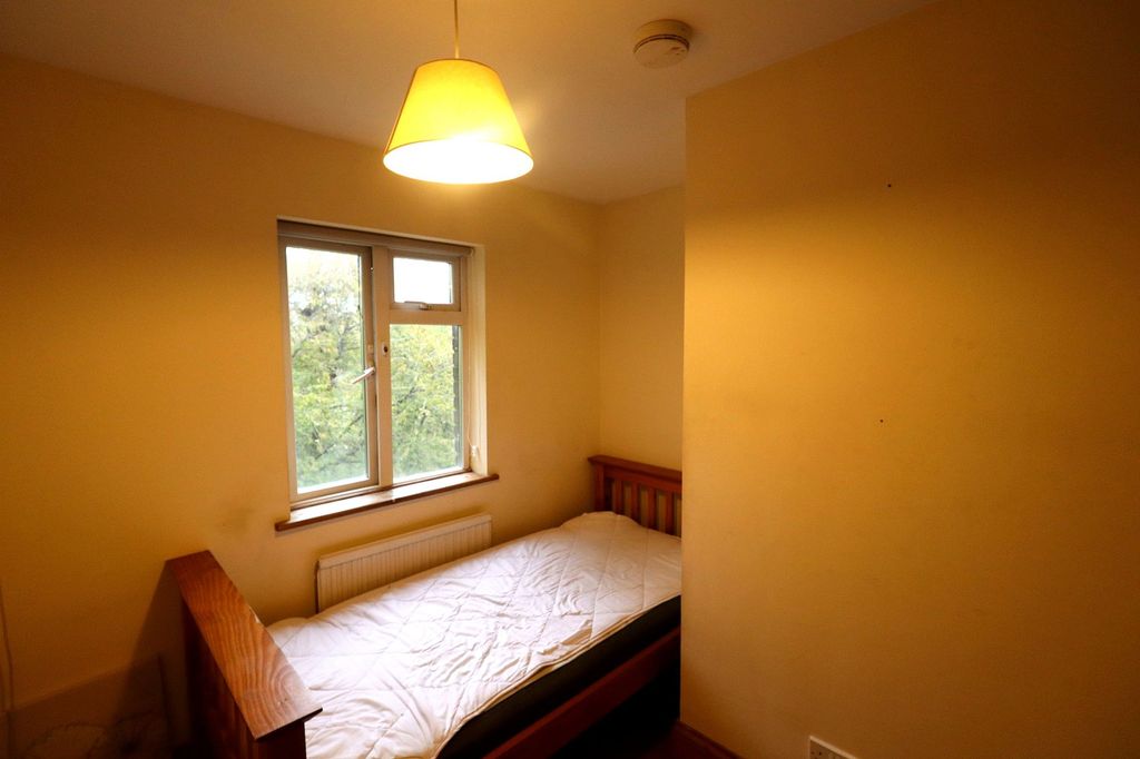 Property photo 3 of 3