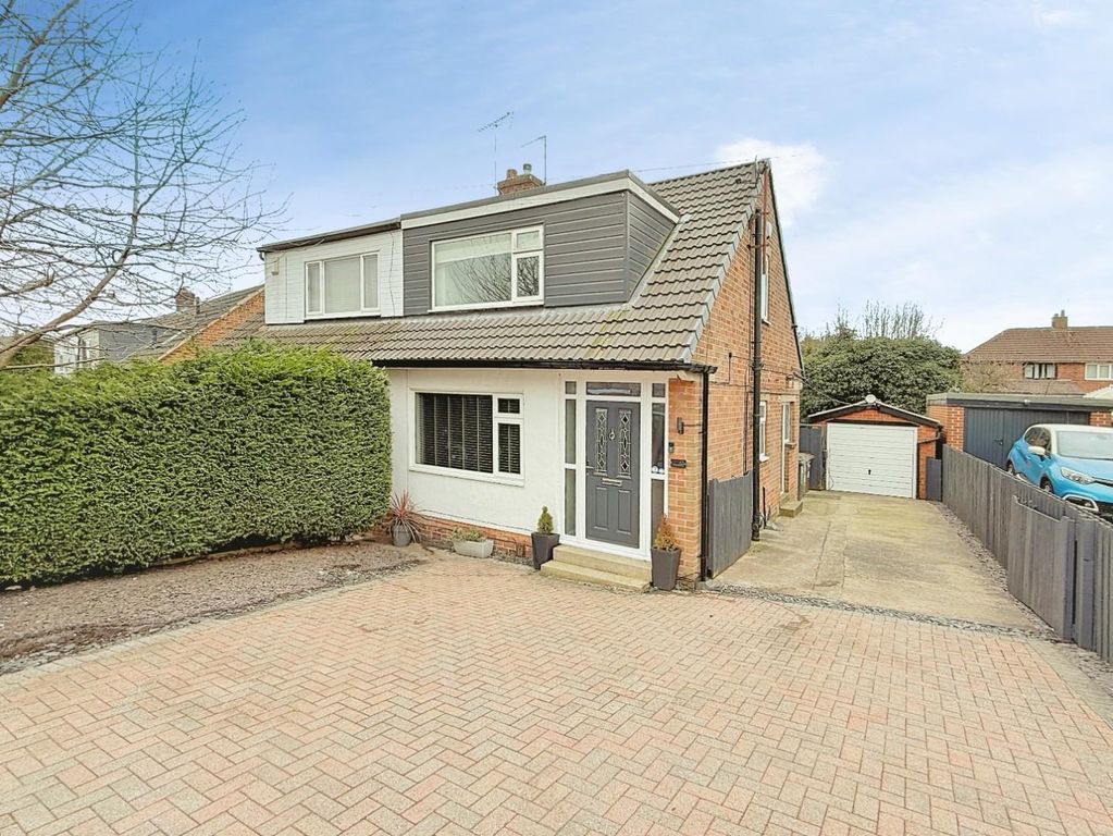 Property photo 1 of 17 Front