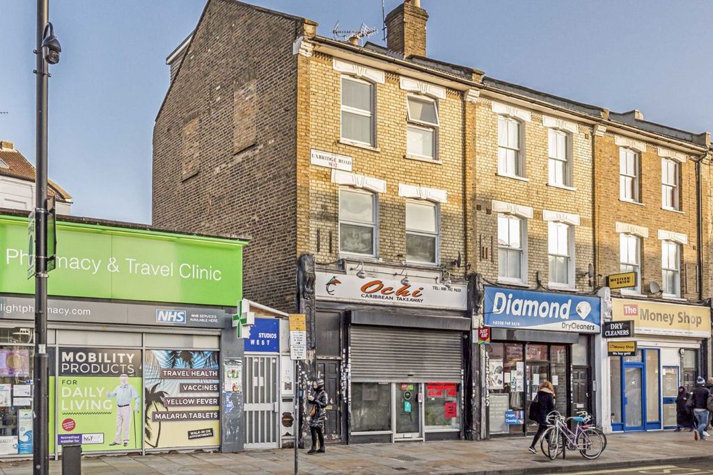 Property photo 1 of 8