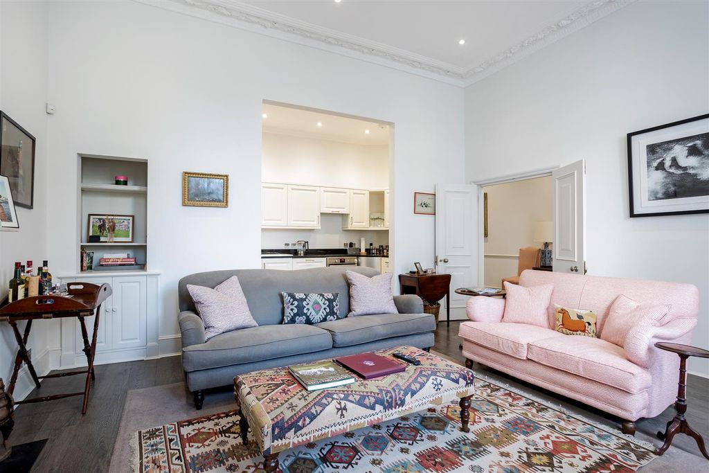 Property photo 2 of 10 Cranley Gardens 30 Sw7 Ph10.Jpg