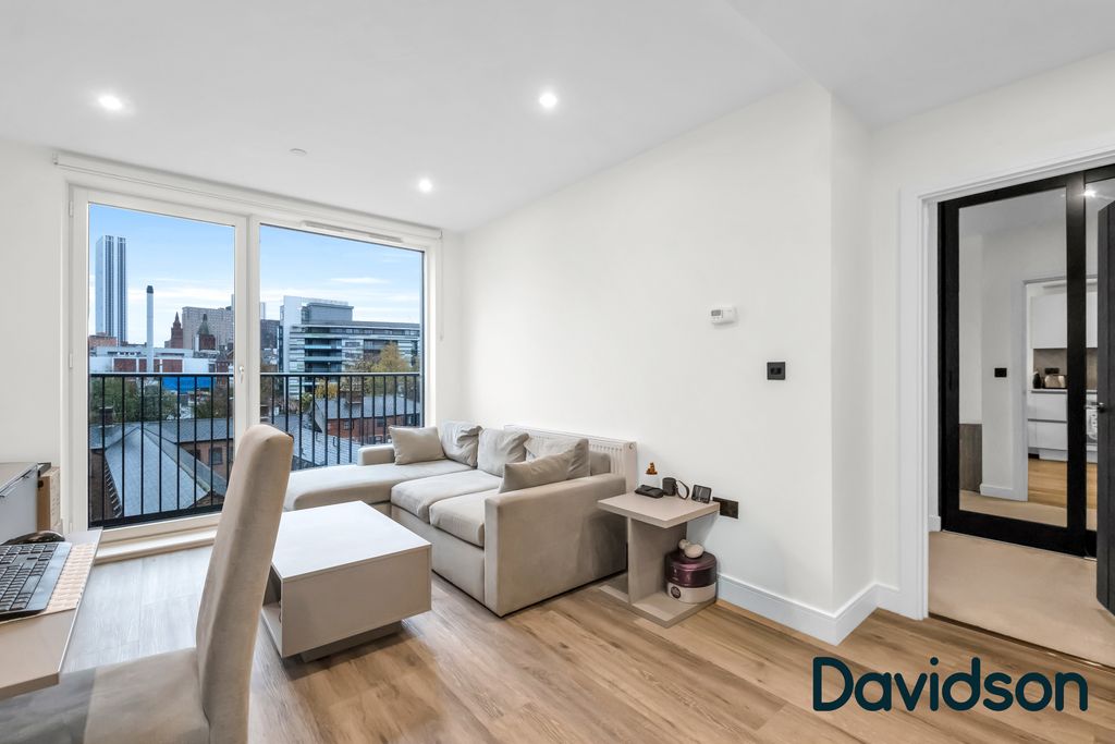 Property photo 2 of 15 Barker 10