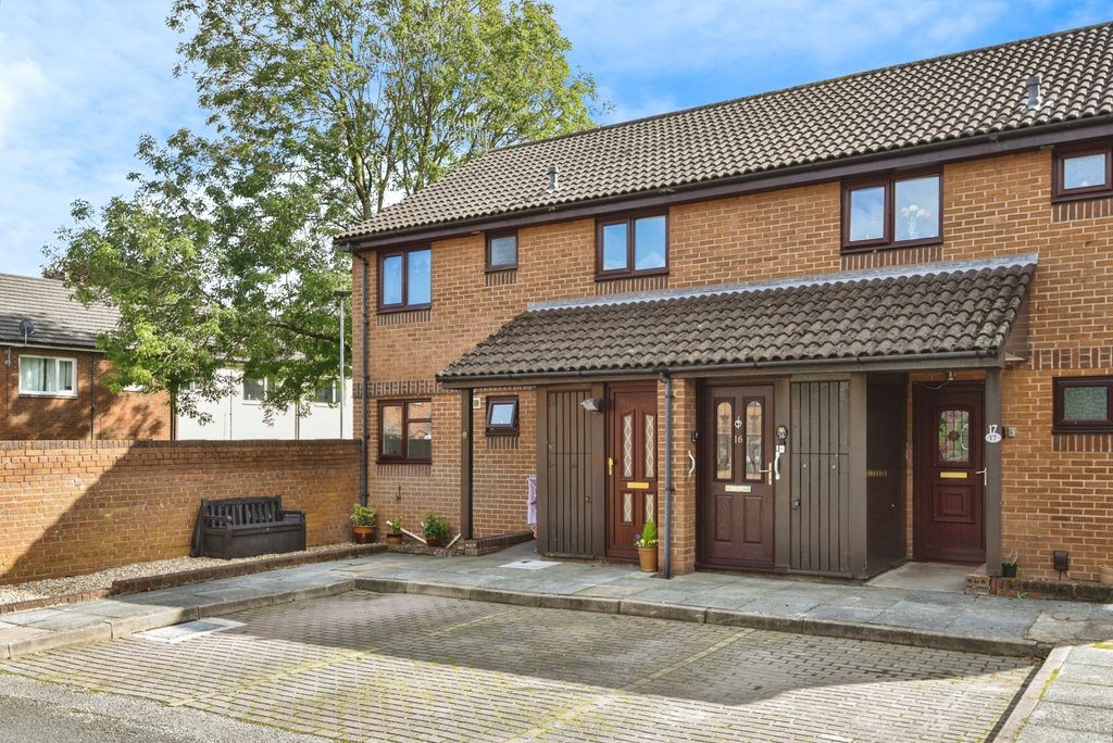 Property photo 3 of 17 External