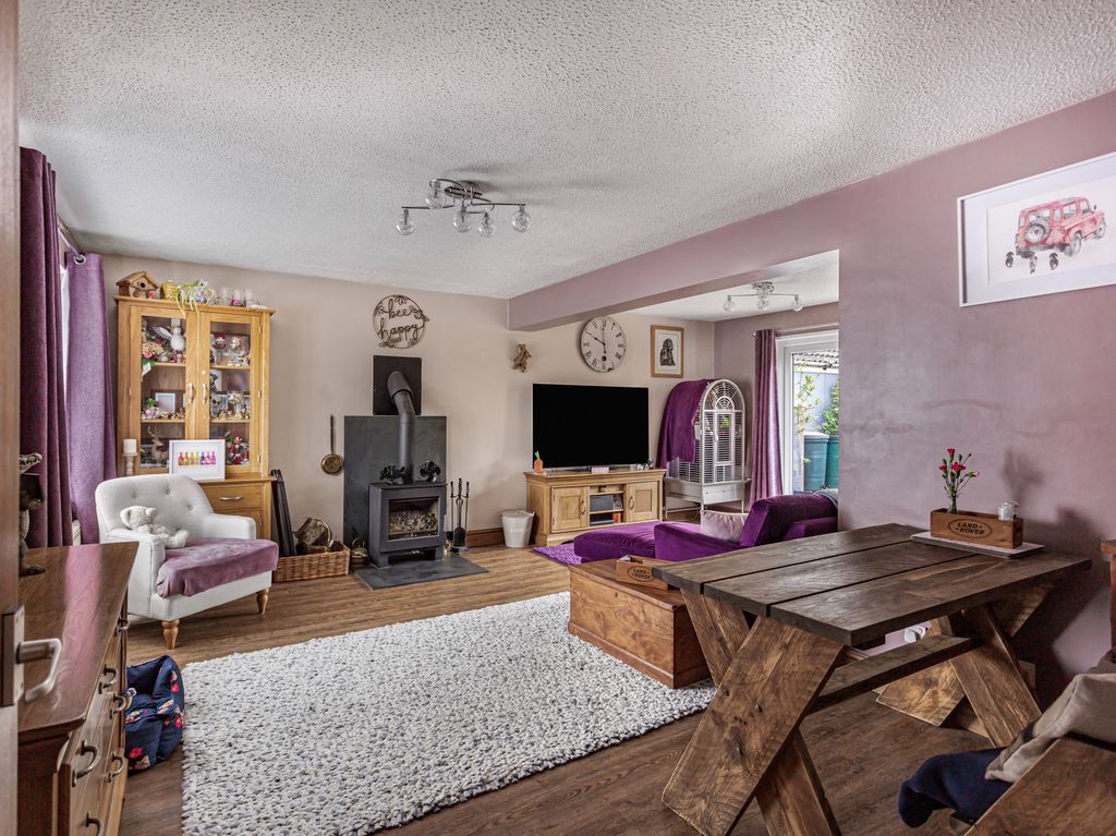 Property photo 3 of 30