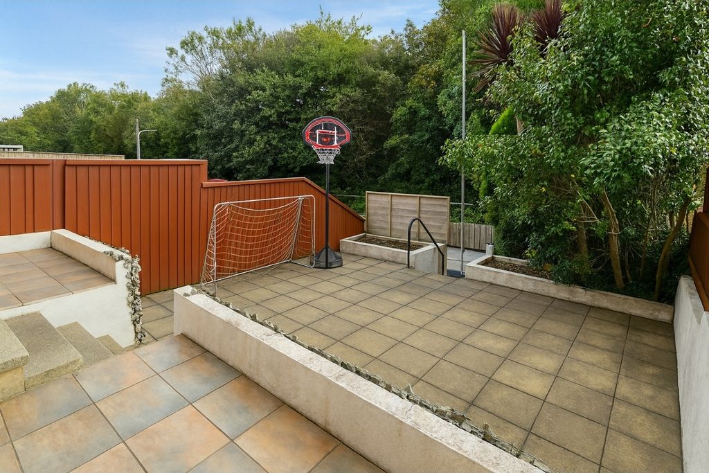 Property photo 2 of 11 Rear Garden