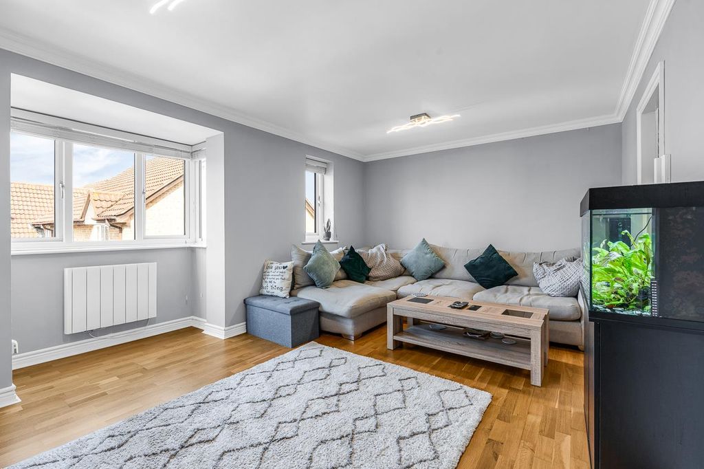 Property photo 2 of 13 Internal-Smalll-6.Jpg