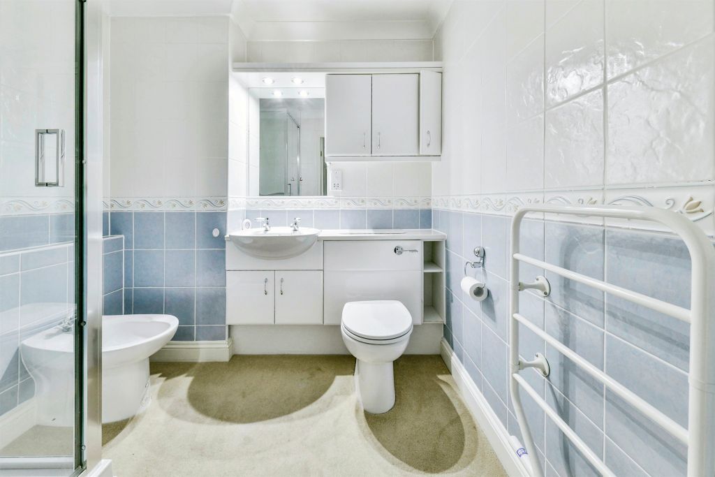Additional image 15 of 4 bed flat for saleQueen Street, Hitchin SG4