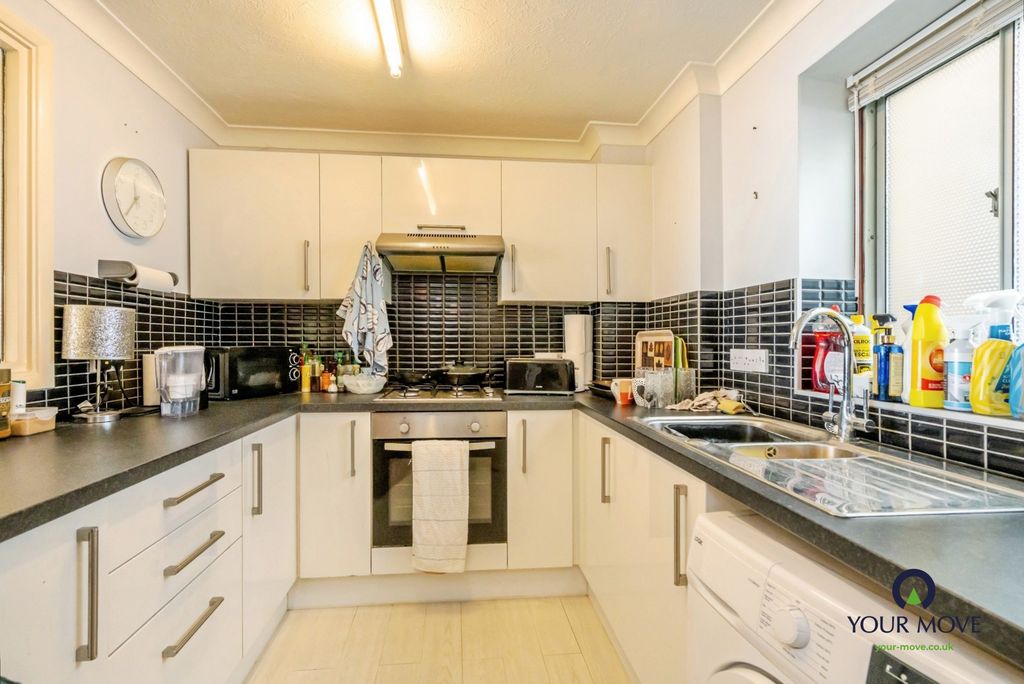 Property photo 3 of 13 Pbox-Img.Jpg