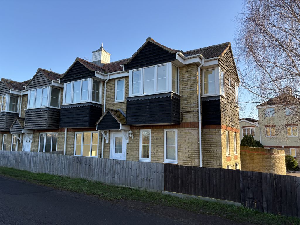 Property photo 2 of 12 Exterior