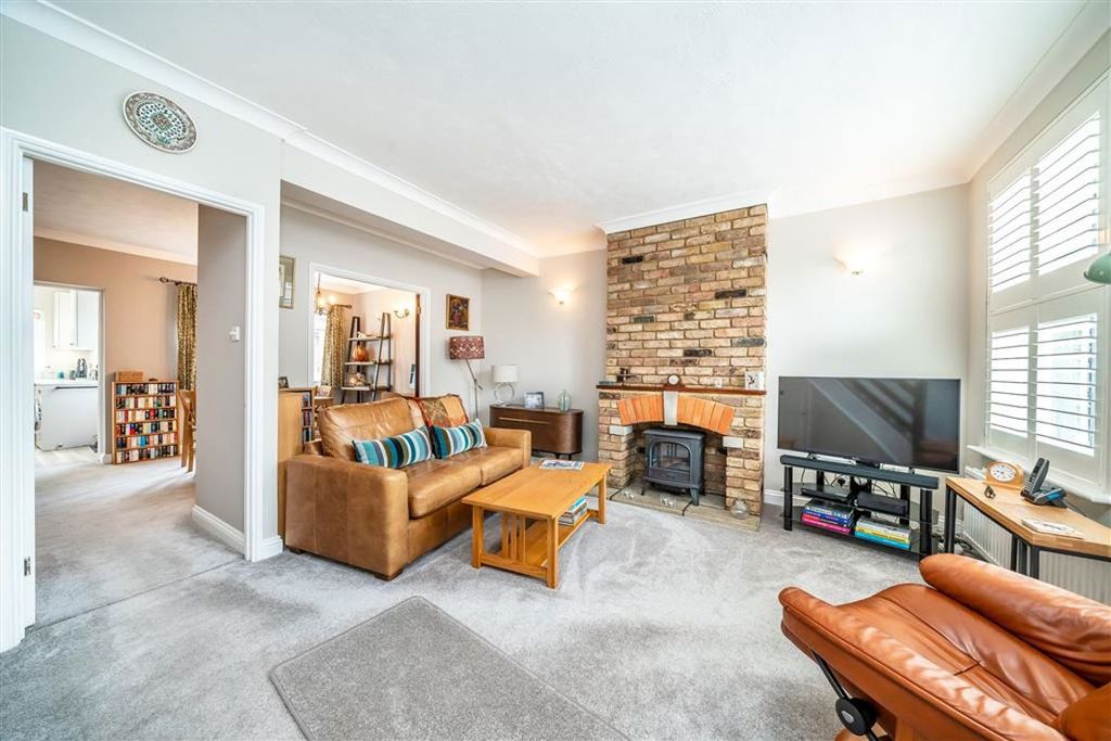 Property photo 2 of 7