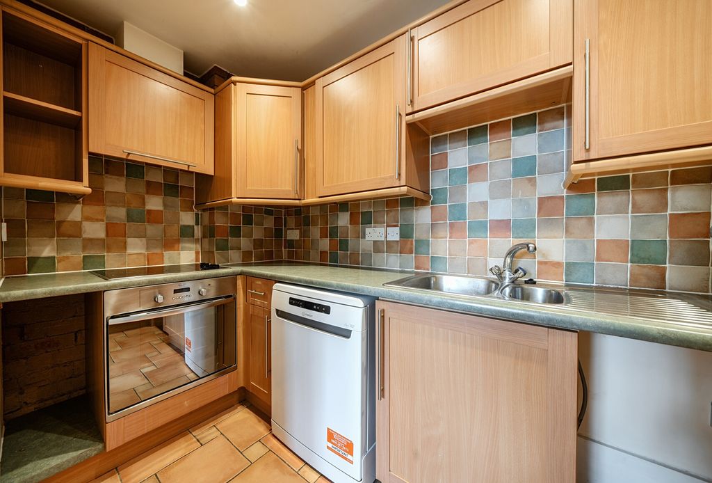 Property photo 3 of 15 1439664-4-69E107E...