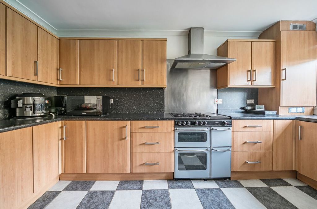 Property photo 3 of 19 1387544146931Ab0688414