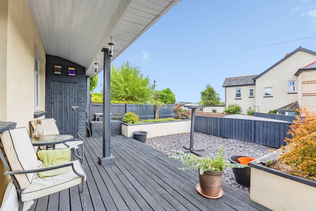 Property photo 3 of 38 Pbox-Img.Jpg