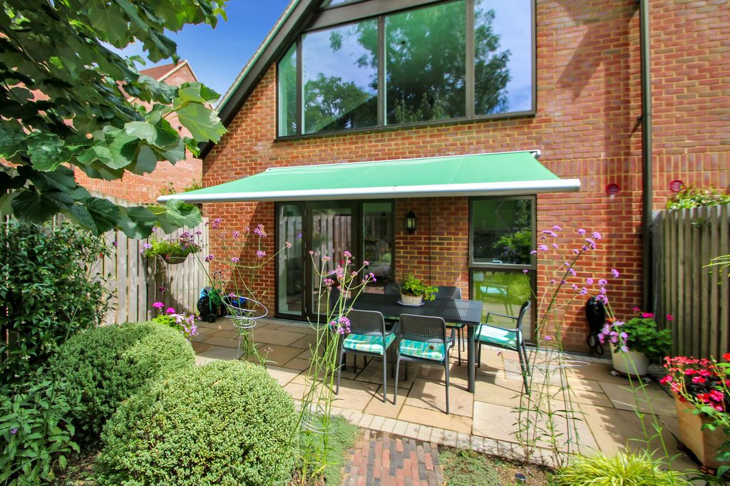 Property photo 2 of 15