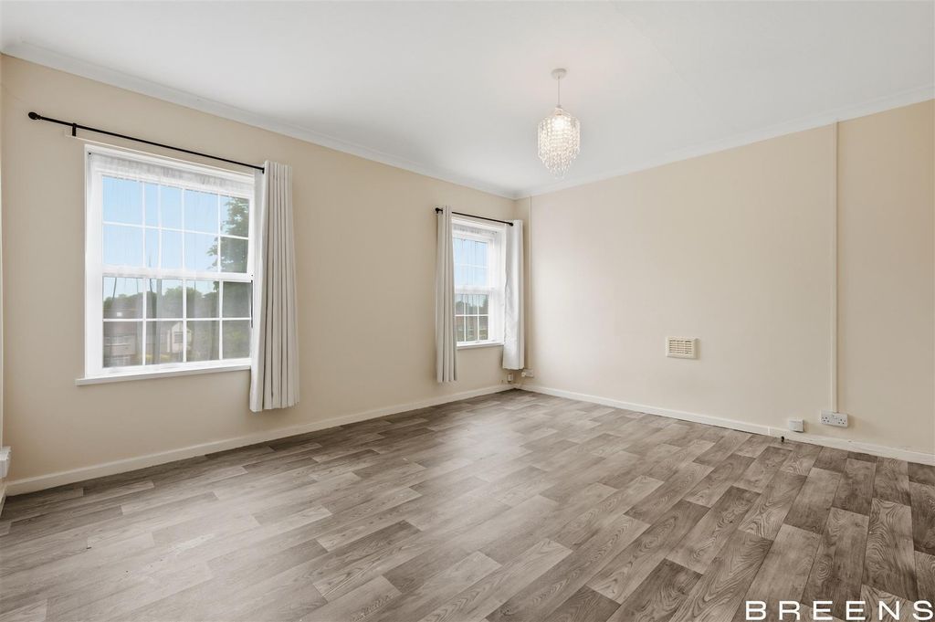 Property photo 2 of 15 9_Img_3254.Jpg