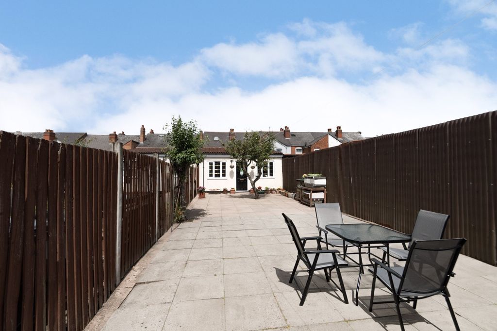 Property photo 2 of 24 Picture No. 20