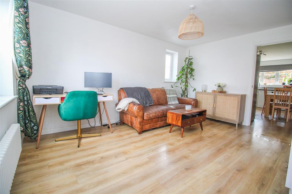 Property photo 2 of 15 Img_3679.Jpg