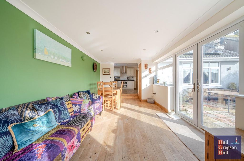 Property photo 3 of 23 528E9Bfd-E0Af-4Ec4-B1c8-Ed93d3Ffa4E9.Jpg