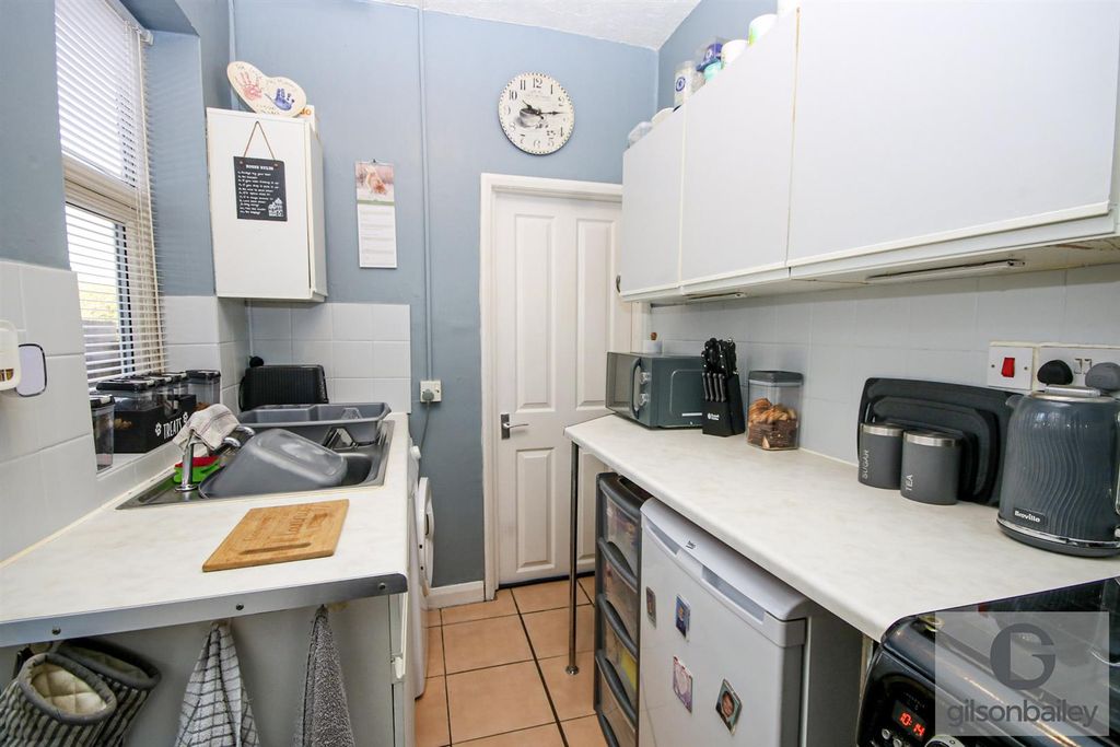 Property photo 3 of 10 7-Img_1209.Jpg