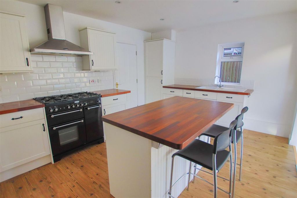 Property photo 3 of 17 Tlc_08685Dcd-B8c4-43c8-9Fae-7E44Edb1E320_45Ba74A.Jpg
