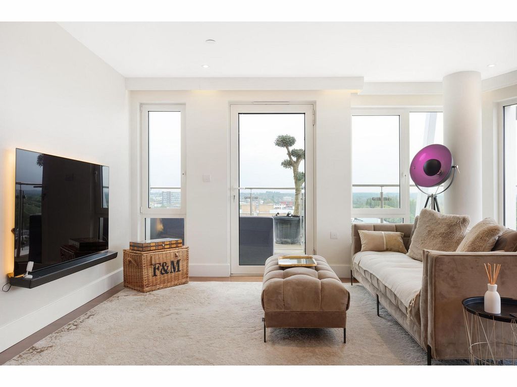 Property photo 3 of 16