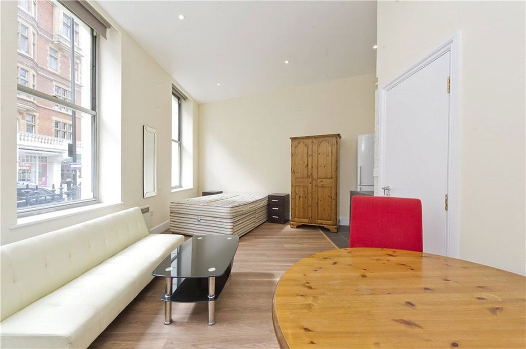 Property photo 2 of 4