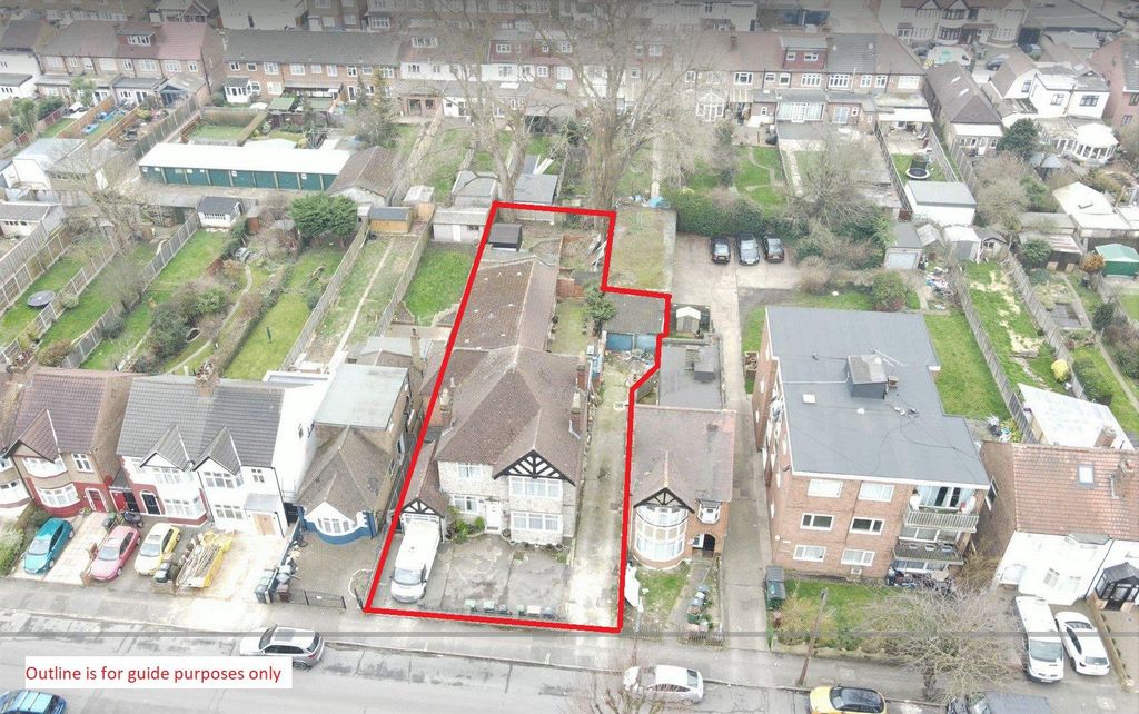 Property photo 1 of 21
