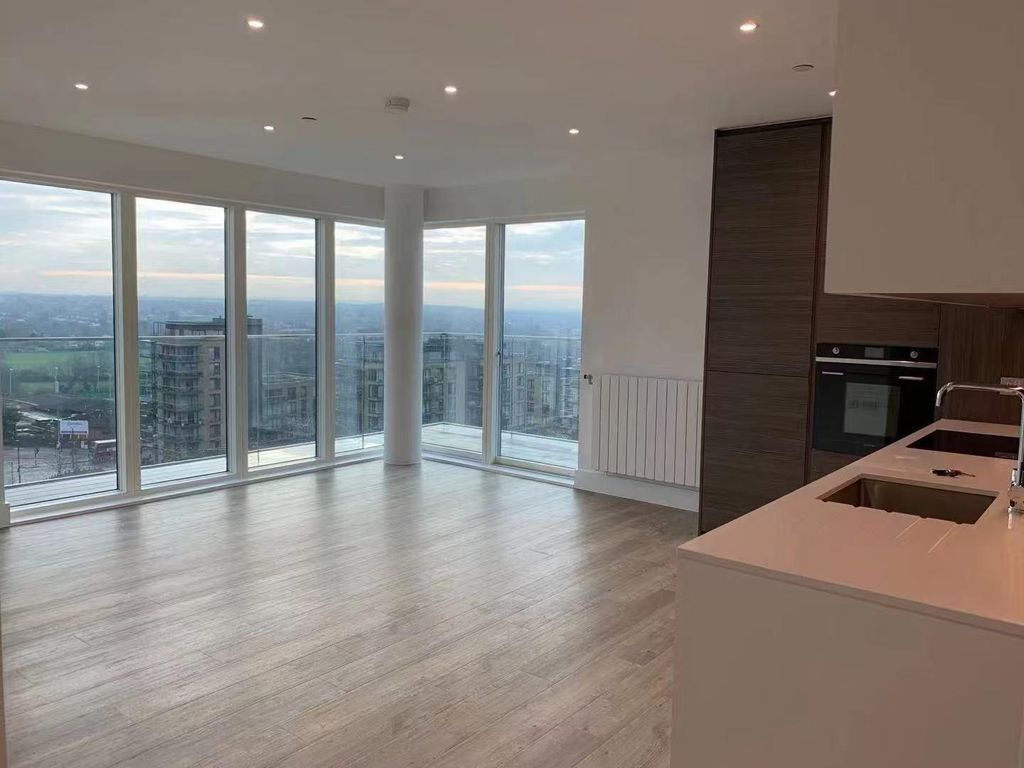 Property photo 1 of 7 2 Bed Flat To Rent Kidbrooke Park Road, London Se3