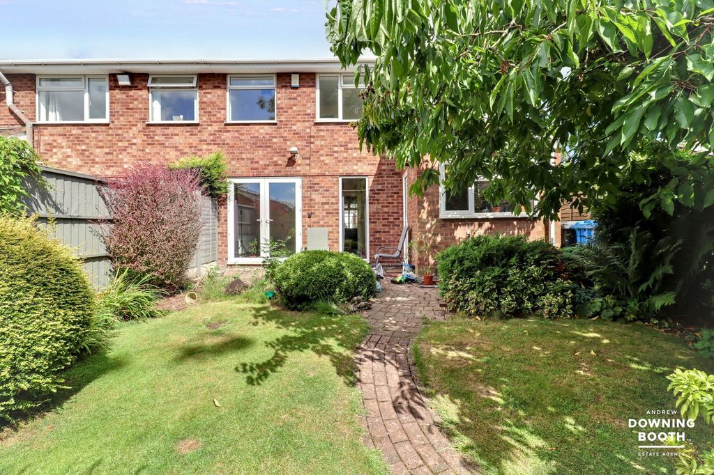 Property photo 2 of 23