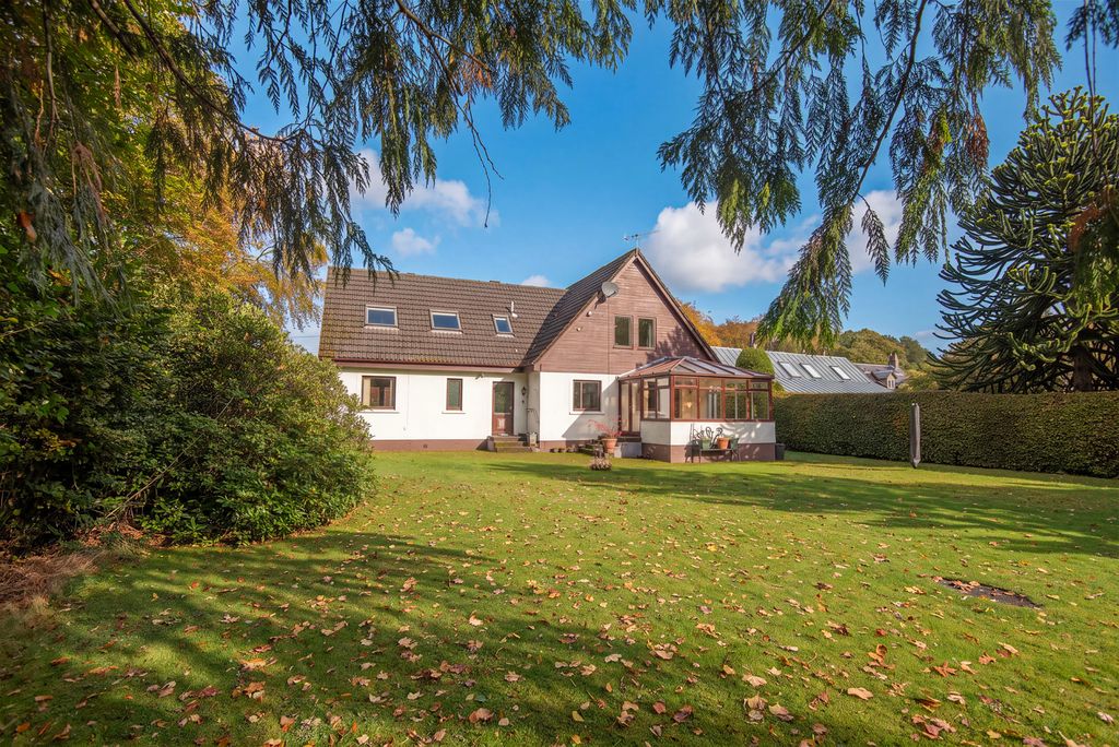Property photo 2 of 35