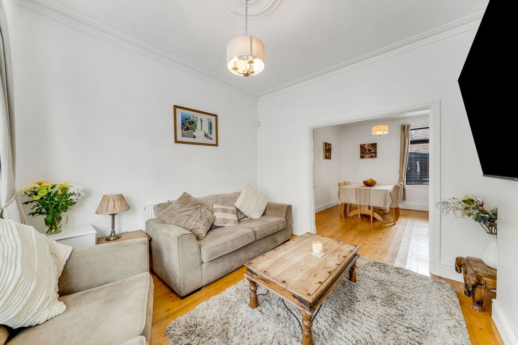 Property photo 2 of 29